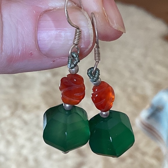 NWOT Sterling Silver 925 Green Onyx/Carnelian Earrings - Picture 1 of 7